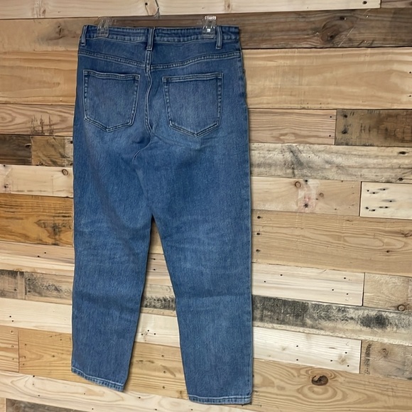 Vervet size 30 high waisted medium wash straight leg stretchy jeans - Picture 8 of 10